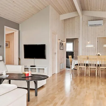 In With Wifi Holiday home Sjolund